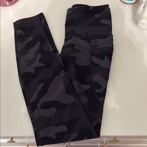 camo leggings